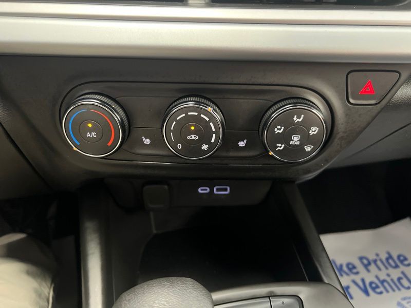 Used 2024 Chevrolet Trax SUV
