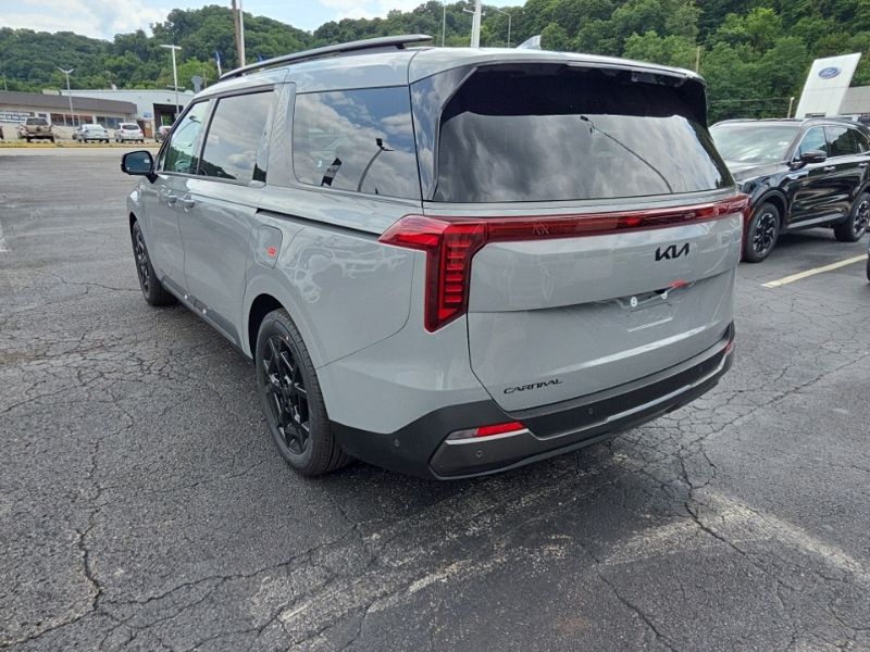New 2027 Kia Carnival MPV Van