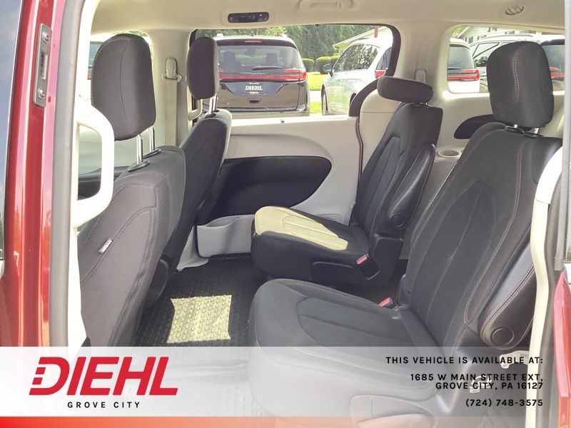 Used 2019 Chrysler Pacifica Van
