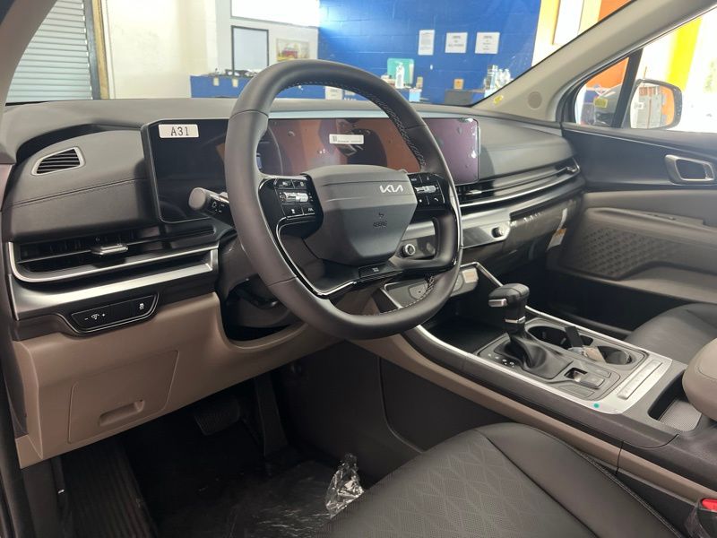 New 2027 Kia Carnival MPV Van