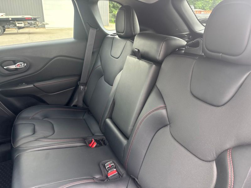Used 2022 Jeep Cherokee SUV