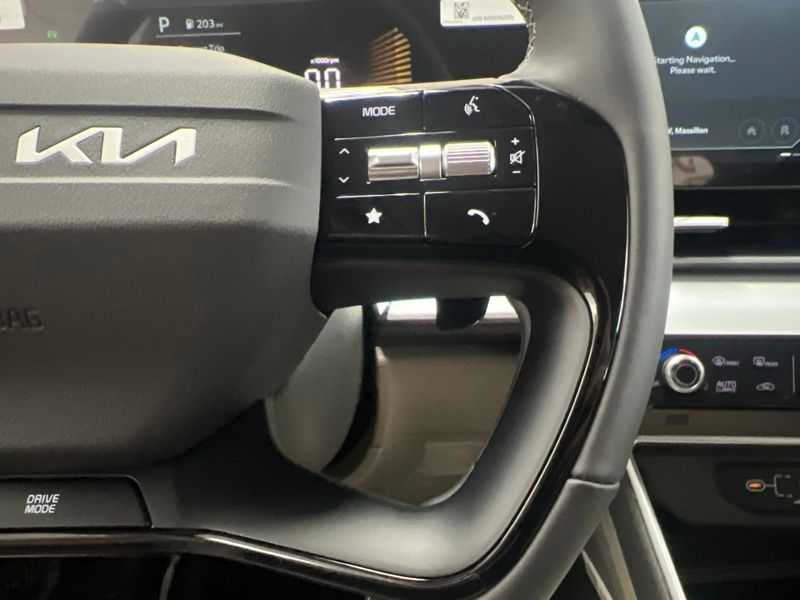 New 2027 Kia Carnival MPV Hybrid Van