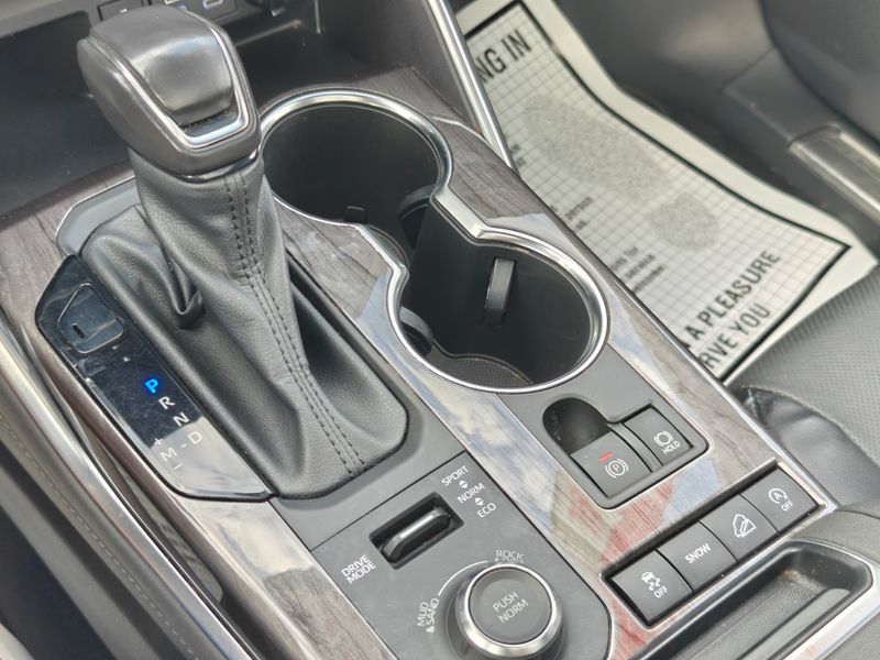 Used 2022 Toyota Highlander SUV