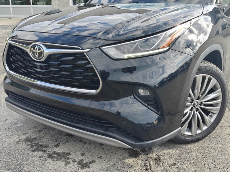 Used 2022 Toyota Highlander SUV