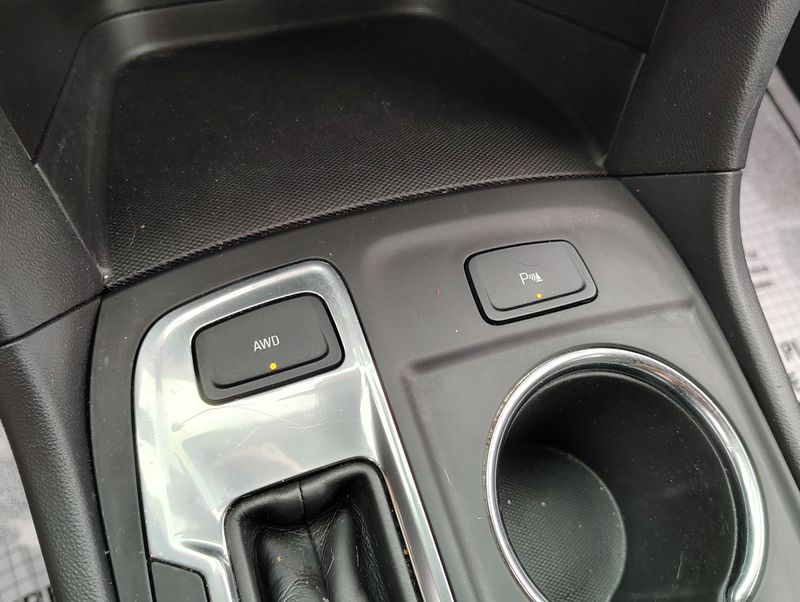 Used 2024 Chevrolet Equinox SUV