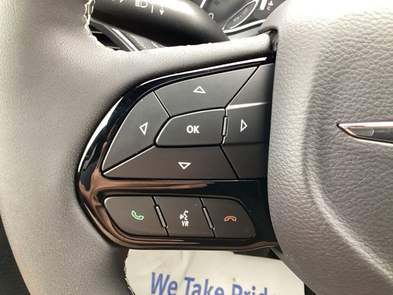 New 2026 Chrysler Pacifica Van