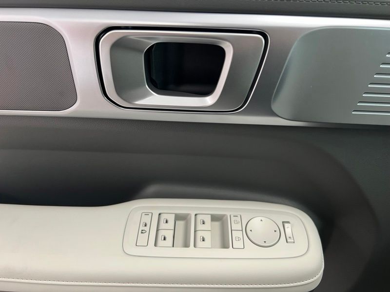 New 2027 Hyundai Santa Fe SUV