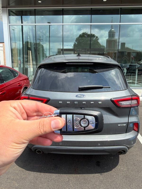 Used 2023 Ford Escape SUV
