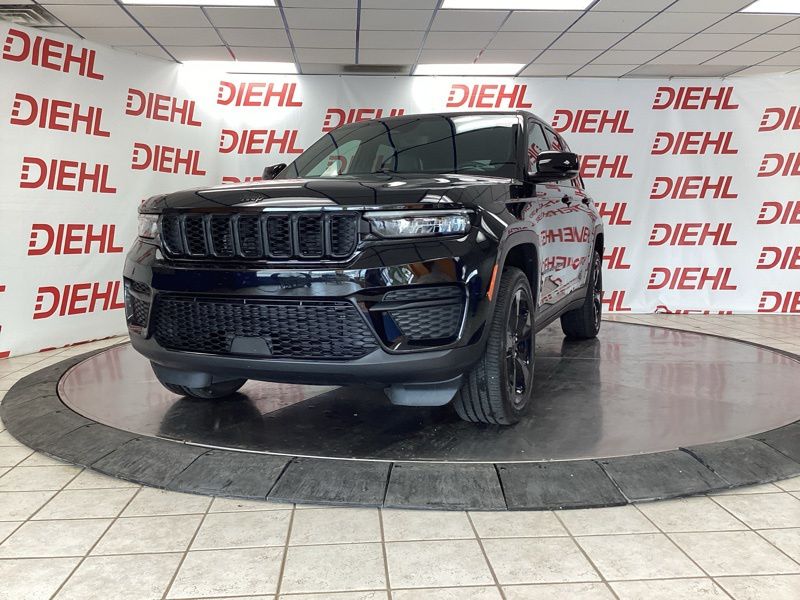 Used 2024 Jeep Grand Cherokee SUV