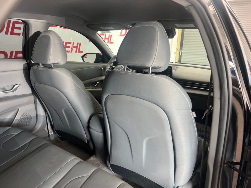 Used 2022 Hyundai Elantra Sedan