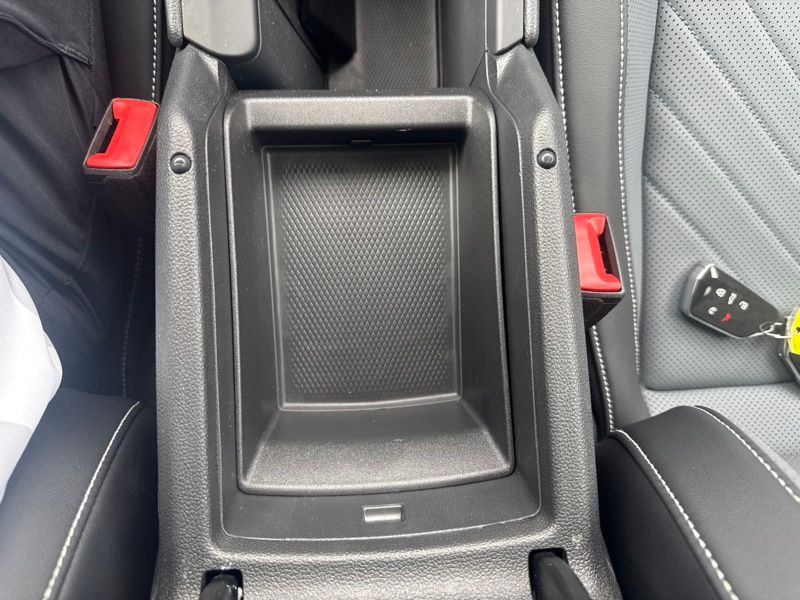 Used 2025 Volkswagen Tiguan SUV