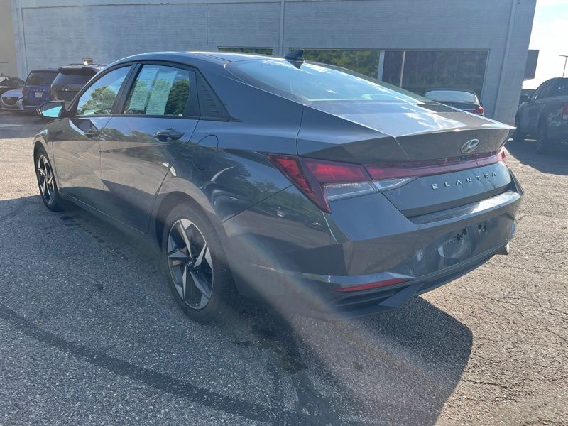 Used 2023 Hyundai Elantra Sedan