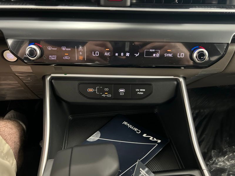 New 2026 Kia Carnival MPV Van
