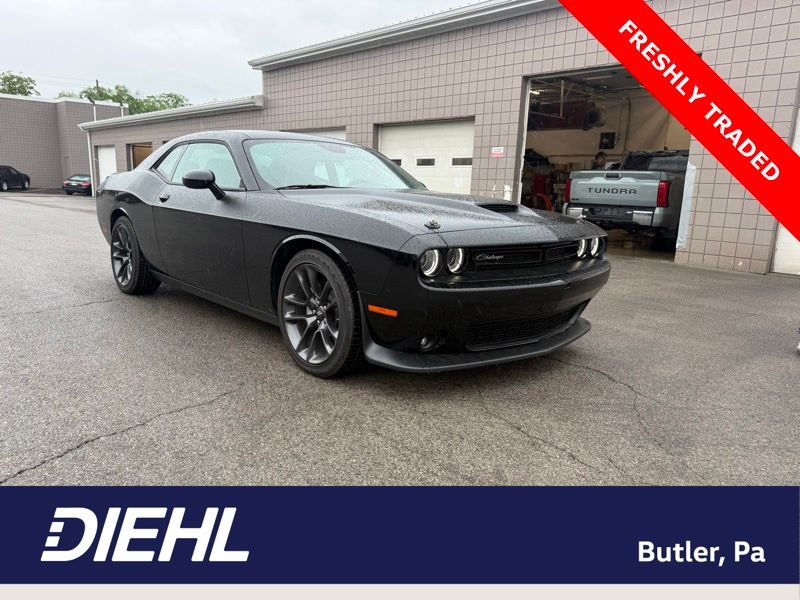2023 Dodge Challenger R/T's photo