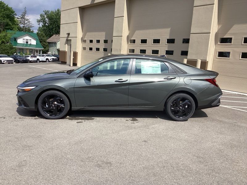 New 2026 Hyundai Elantra Sedan
