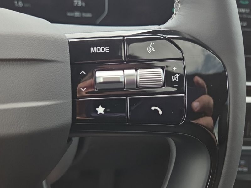 New 2027 Kia Carnival MPV Van