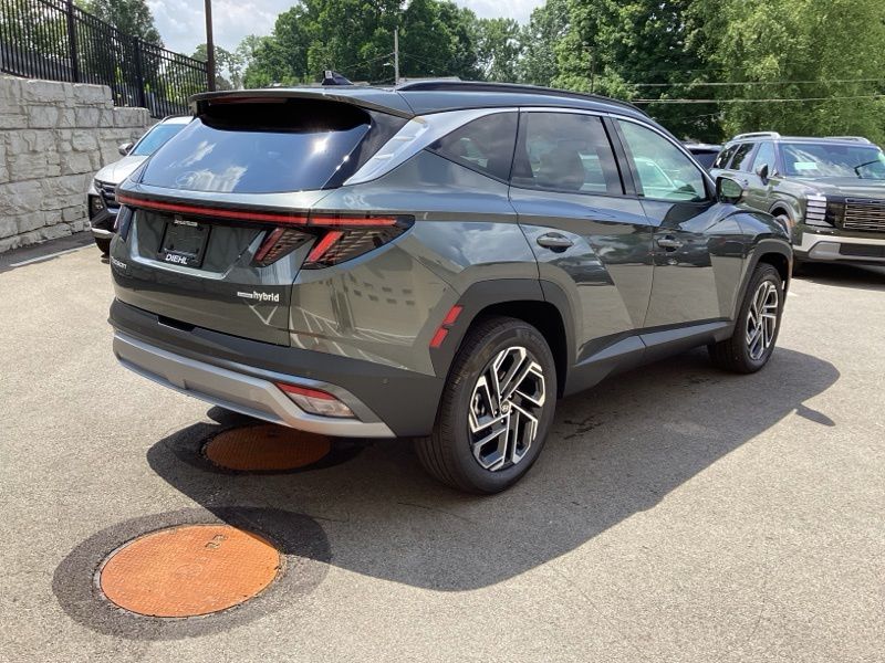 New 2026 Hyundai Tucson Hybrid SUV