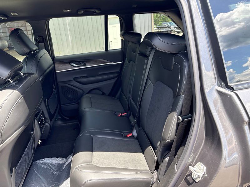 New 2026 Jeep Grand Cherokee SUV