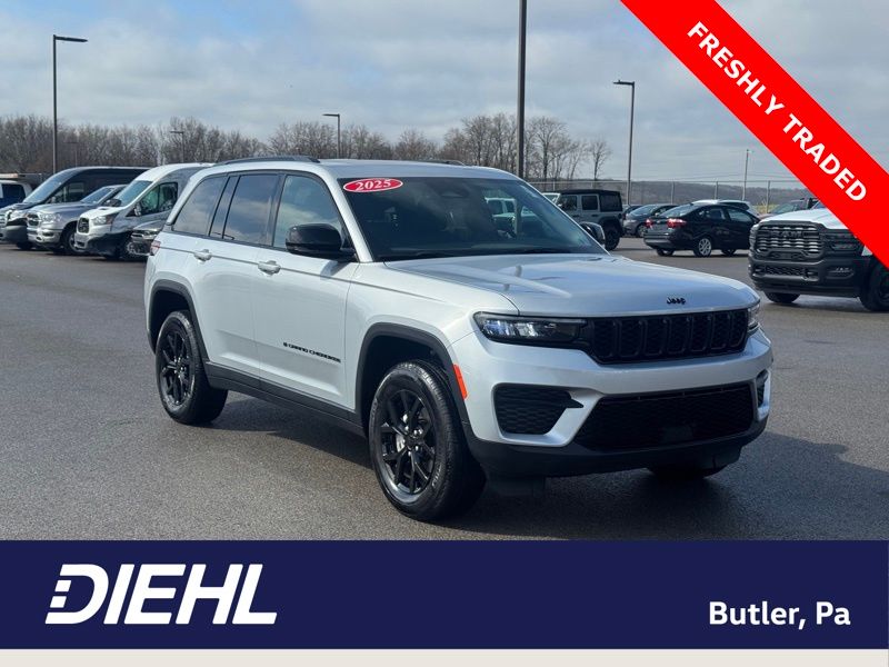 Silver Zynith 2025 Jeep Grand Cherokee Altitude X 4WD SUV / Crossover Four-Wheel Drive 8-Speed Automatic