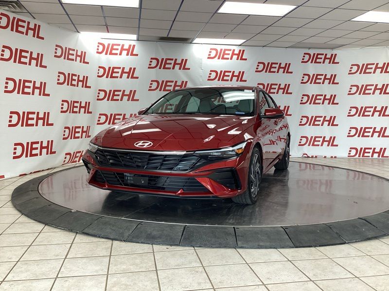 Used 2025 Hyundai Elantra Hybrid Sedan