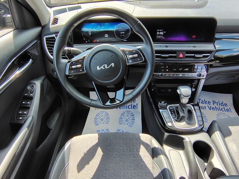 Used 2024 Kia Seltos SUV