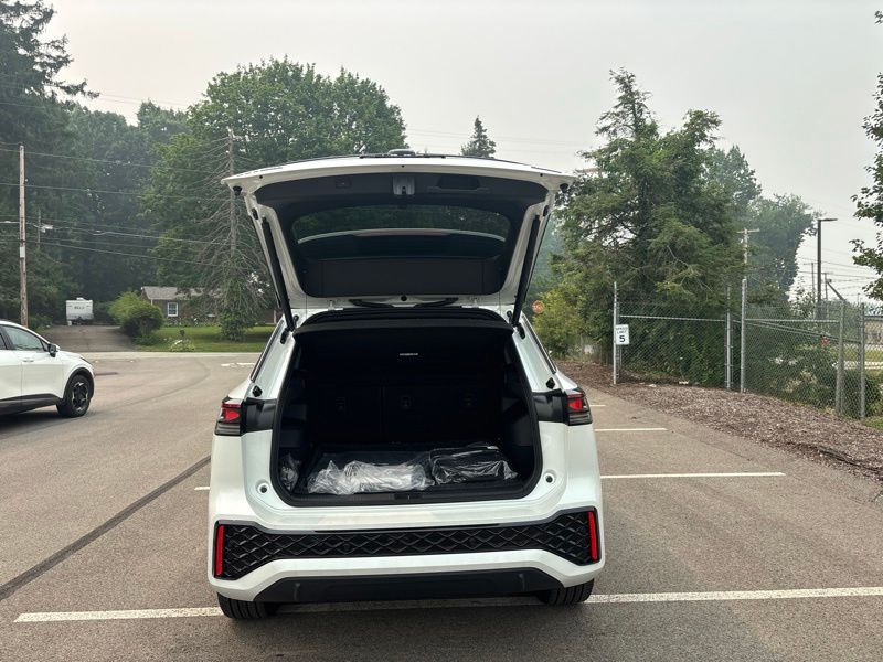 New 2026 Volkswagen Tiguan SUV