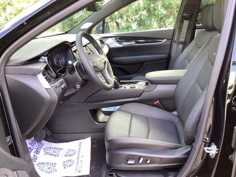 New 2026 Cadillac XT5 SUV