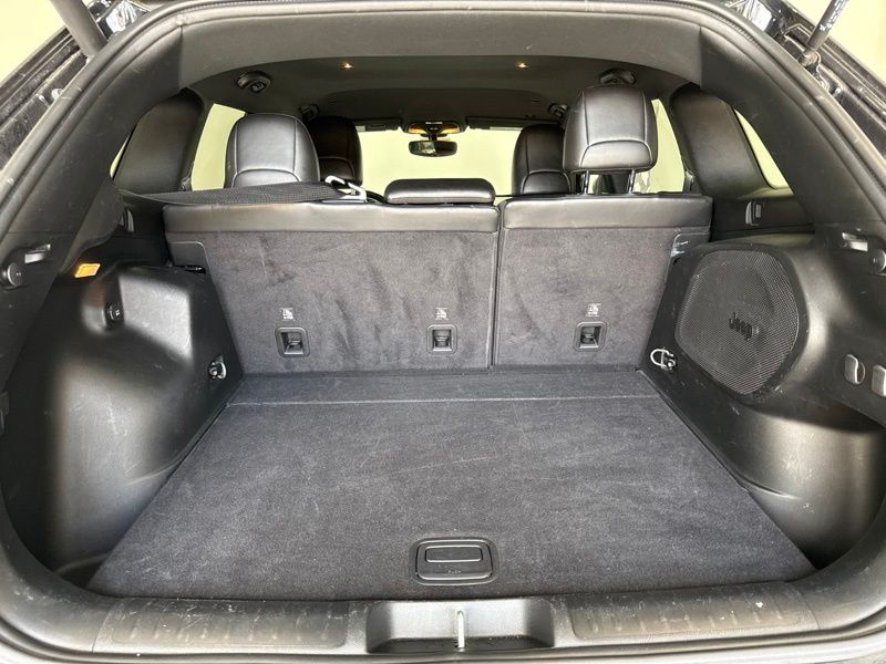 Used 2019 Jeep Cherokee SUV