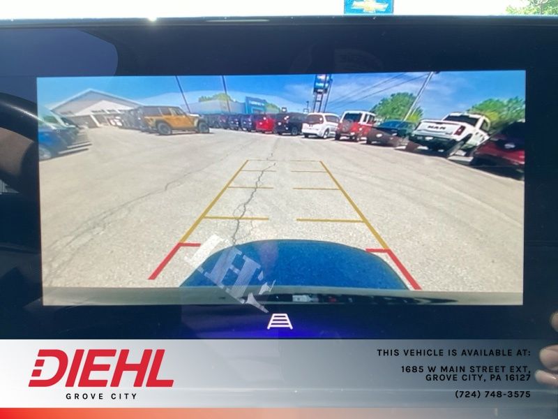 Used 2024 Chevrolet Trax SUV