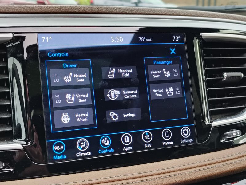 Used 2020 Chrysler Pacifica Van