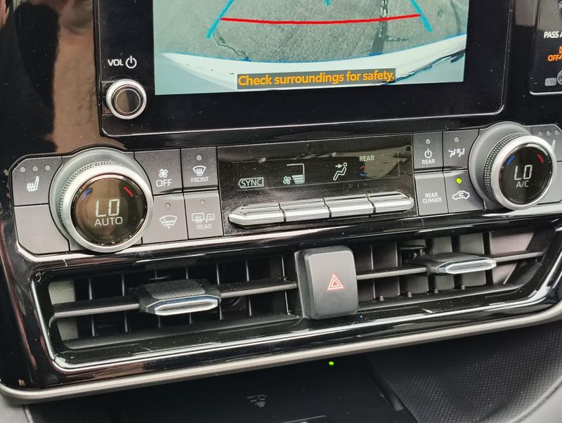 Used 2023 Toyota Highlander SUV