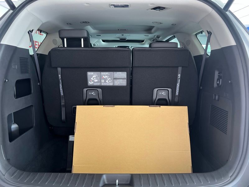 New 2027 Kia Carnival MPV Van