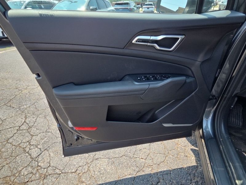 New 2027 Kia Sportage Hybrid SUV