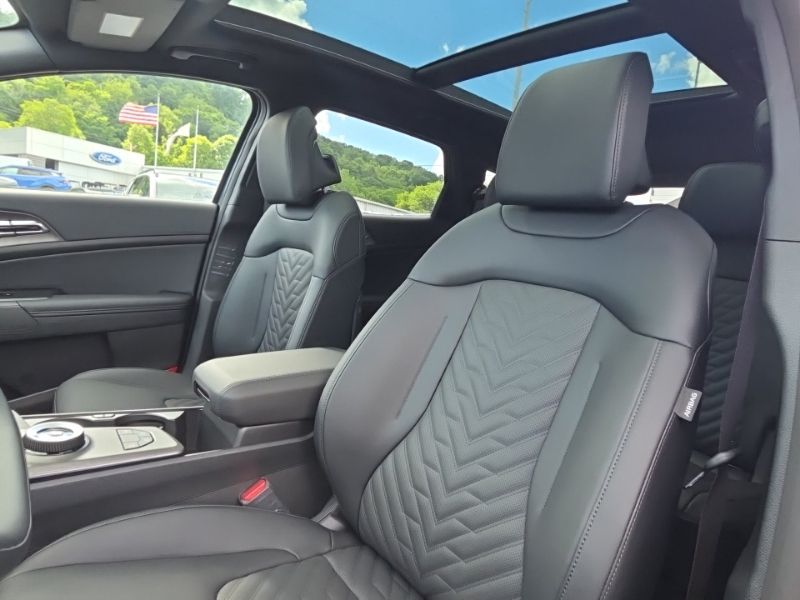 New 2026 Kia Sportage Hybrid SUV