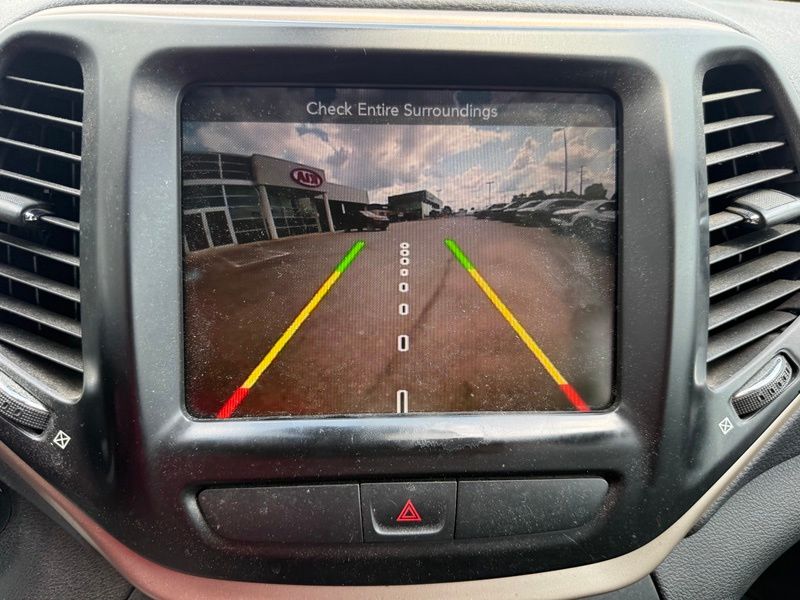 Used 2017 Jeep Cherokee SUV
