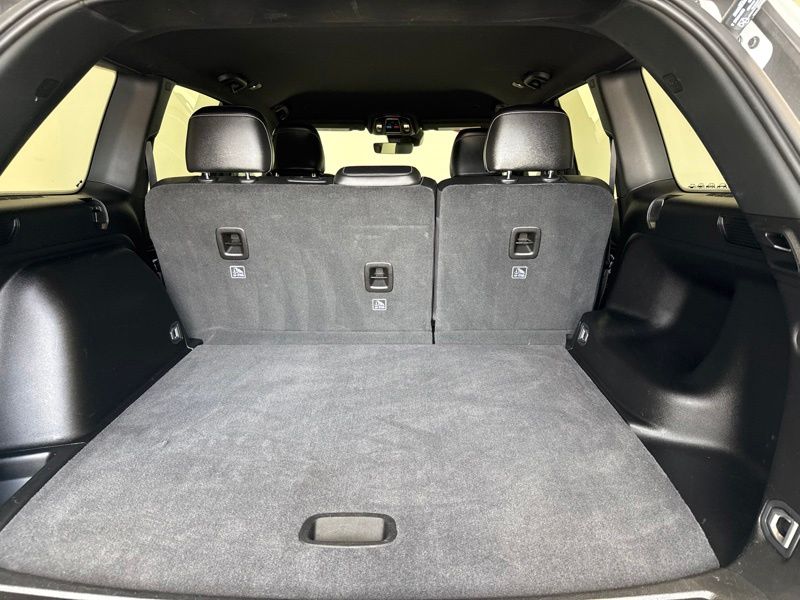 Used 2025 Jeep Grand Cherokee SUV