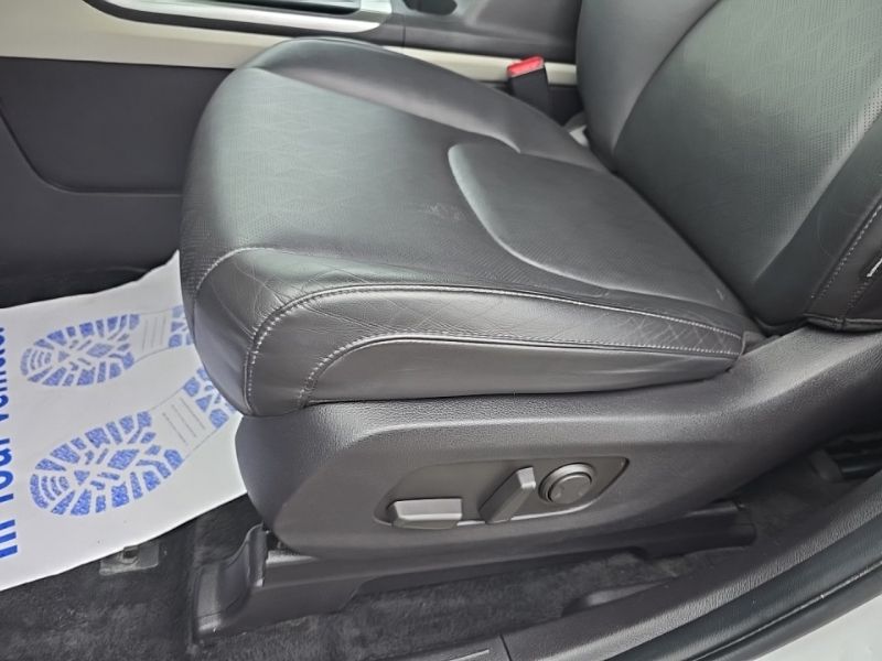 Used 2022 Kia Carnival Van