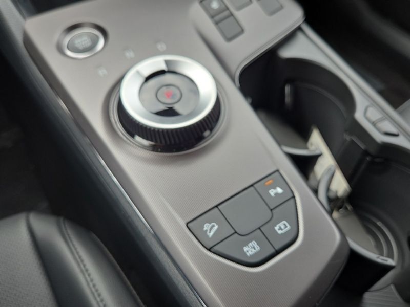 New 2027 Kia Sportage Hybrid SUV