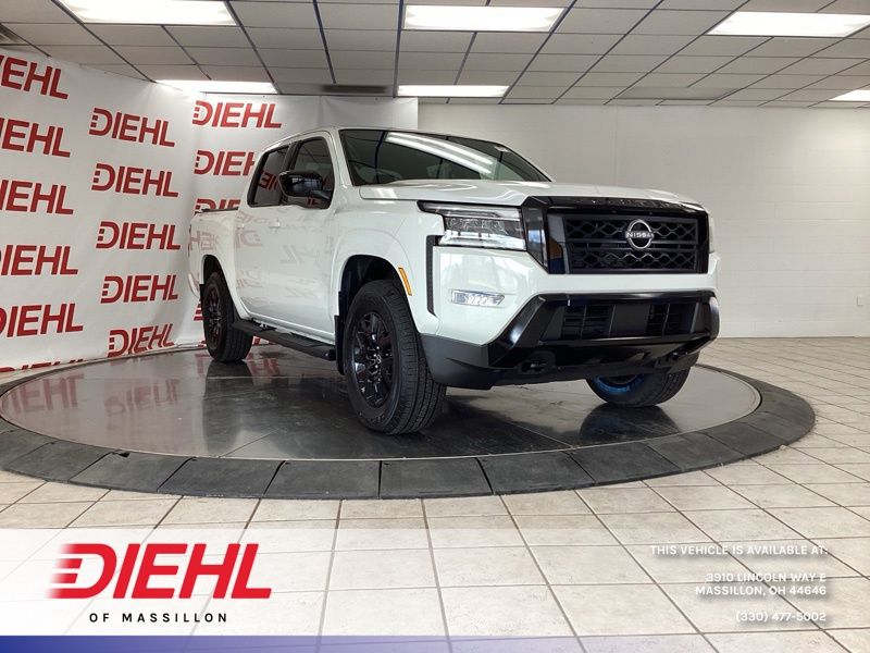 2023 Nissan Frontier SV Crew Cab 4X4 SWB's photo