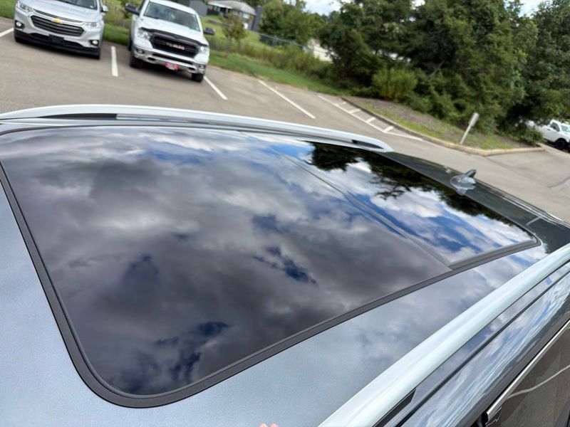 Used 2025 Volkswagen Tiguan SUV