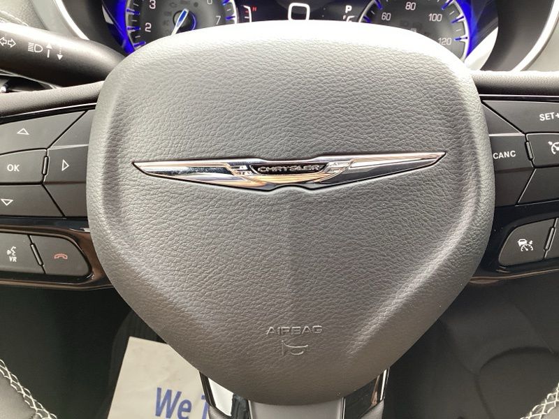 New 2026 Chrysler Pacifica Van