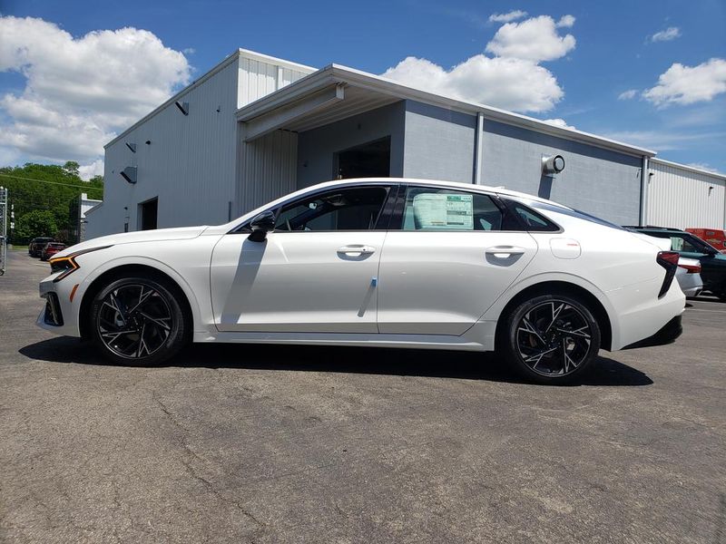 New 2026 Kia K5 Sedan
