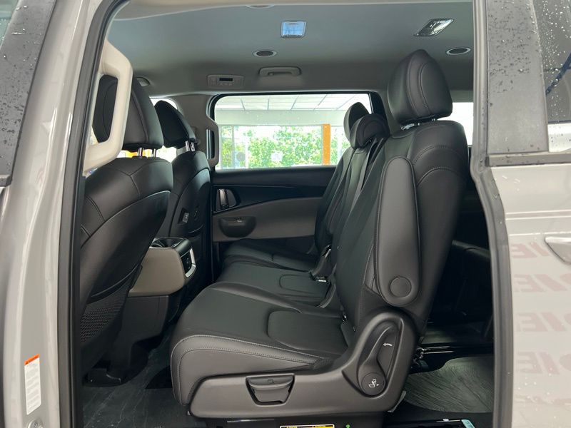 New 2027 Kia Carnival MPV Van