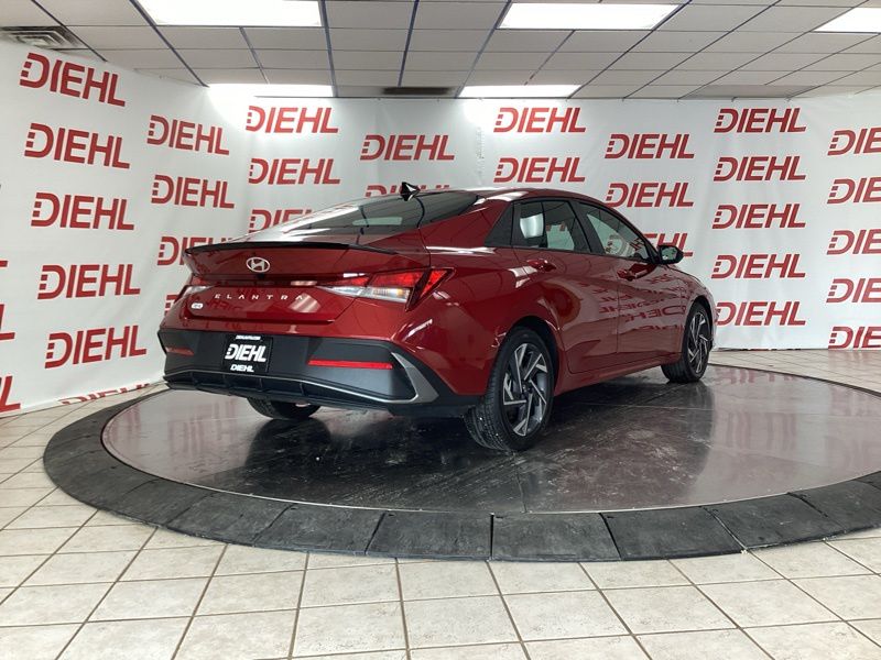 Used 2025 Hyundai Elantra Sedan