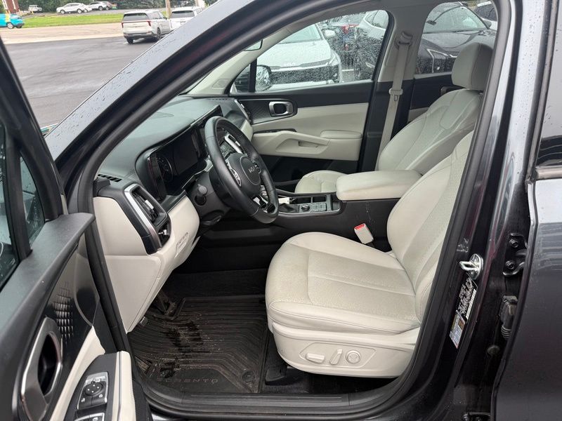 Used 2023 Kia Sorento SUV