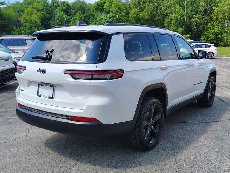 Used 2025 Jeep Grand Cherokee L SUV