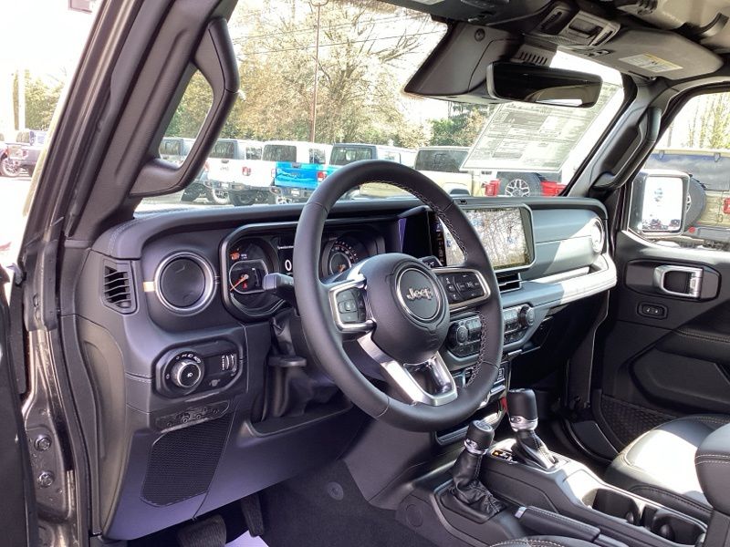 New 2026 Jeep Wrangler SUV