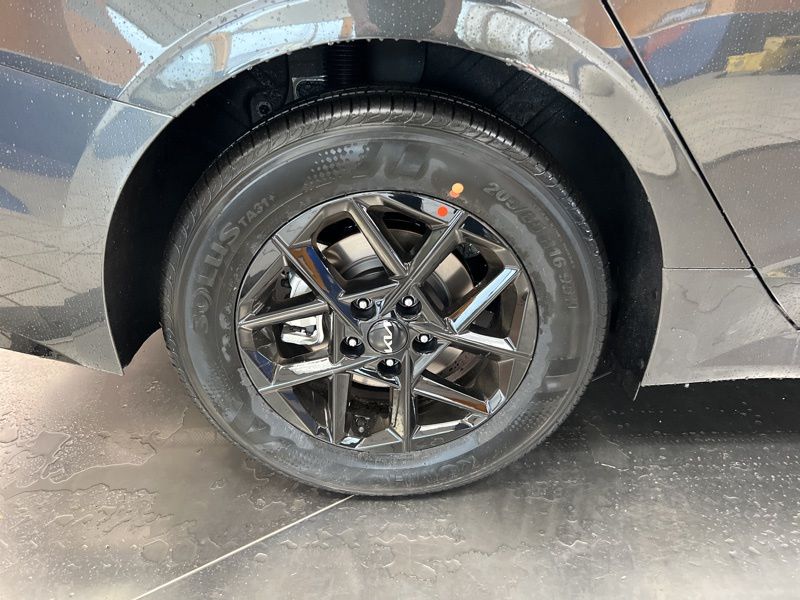 New 2026 Kia K5 Sedan