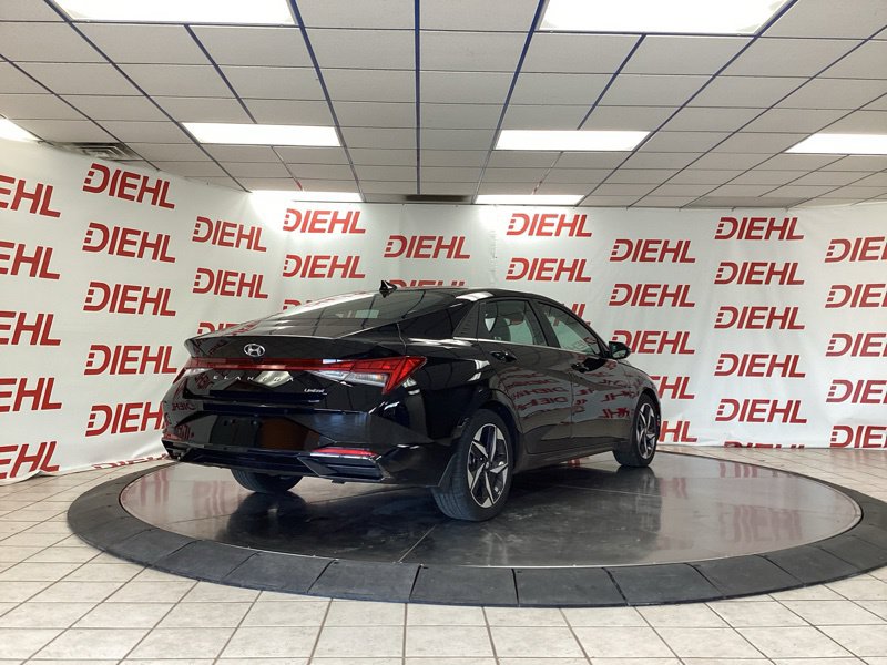 Used 2023 Hyundai Elantra Sedan