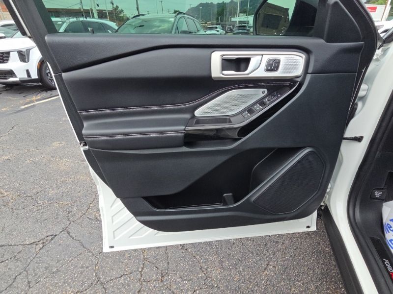 Used 2024 Ford Explorer SUV